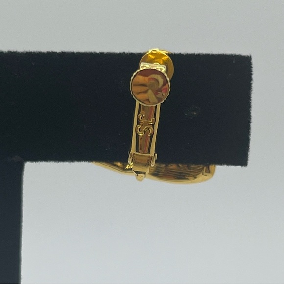 Vintage, gold tone and pink enamel clip on earrings with screws. Signed JS - Picture 3 of 11